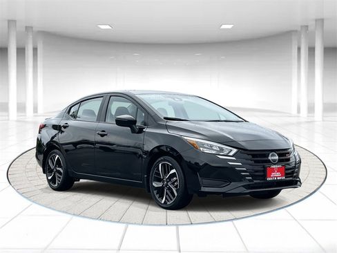 Used 2025 Nissan Versa SR w/ Trunk Package image 3