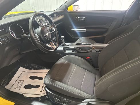 Used 2016 Ford Mustang Coupe w/ Equipment Group 051A RWD image 11