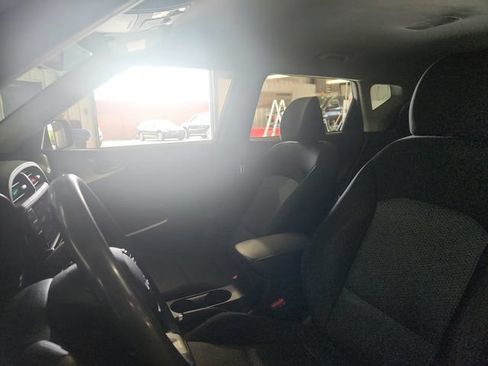 Used 2024 Kia Soul LX FWD image 8