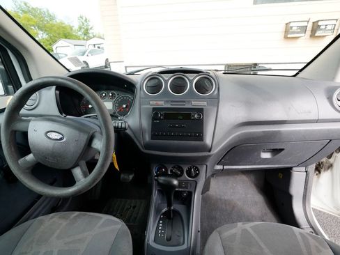 Used 2013 Ford Transit Connect XL FWD image 26