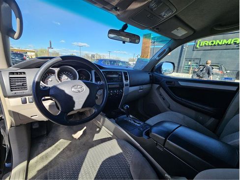 Used 2007 Toyota 4Runner Sport image 2