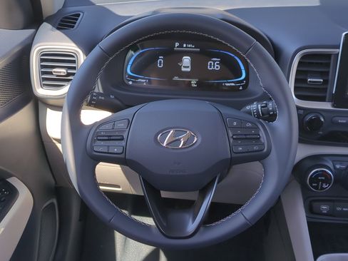 New 2026 Hyundai Venue SEL FWD image 17