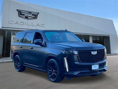 Used 2023 Cadillac Escalade Sport Platinum w/ LPO, ONYX Package image 2