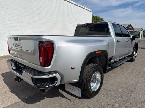 Used 2023 GMC Sierra 3500 Denali AWD/4WD image 2