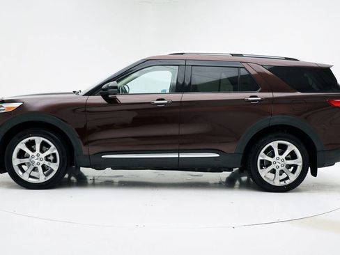 Used 2020 Ford Explorer Platinum w/ Premium Technology Package image 6