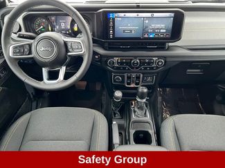 Used 2025 Jeep Wrangler Unlimited Sahara w/ Safety Group video 3