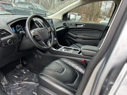 Used 2024 Ford Edge Titanium AWD/4WD image 10
