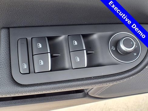 New 2025 Alfa Romeo Giulia Veloce w/ Veloce Package Rwd image 17