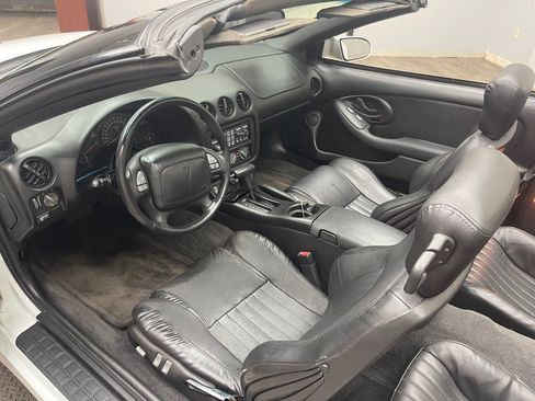 Used 2000 Pontiac Firebird Trans Am RWD image 21