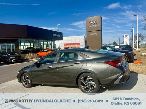 Certified 2024 Hyundai Elantra Limited image 9