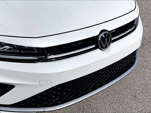 New 2026 Volkswagen Jetta SEL image 11