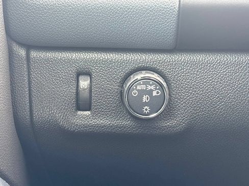Used 2019 Chevrolet Colorado Z71 RWD image 25