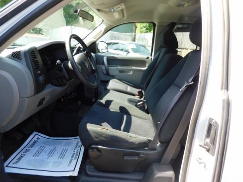 Used 2011 GMC Sierra 1500 W/T AWD/4WD image 6