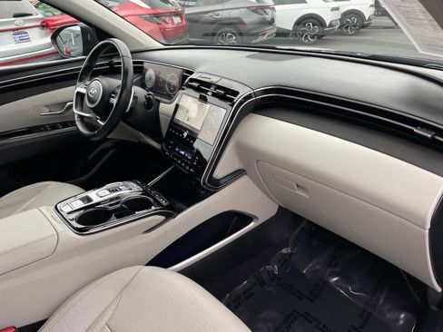 Certified 2024 Hyundai Tucson Limited image 30