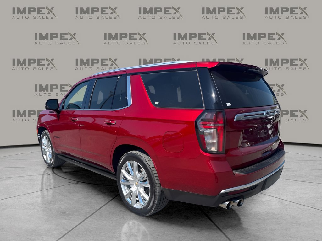 Used 2024 Chevrolet Tahoe High Country AWD/4WD image 3