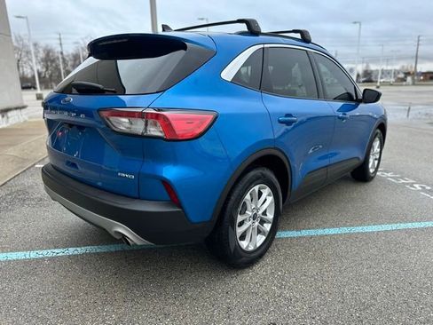 Used 2021 Ford Escape SE w/ Convenience Package image 3