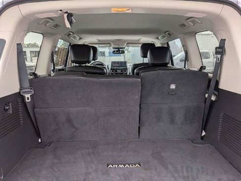 Used 2024 Nissan Armada SL w/ Captain's Chairs Package AWD/4WD image 12