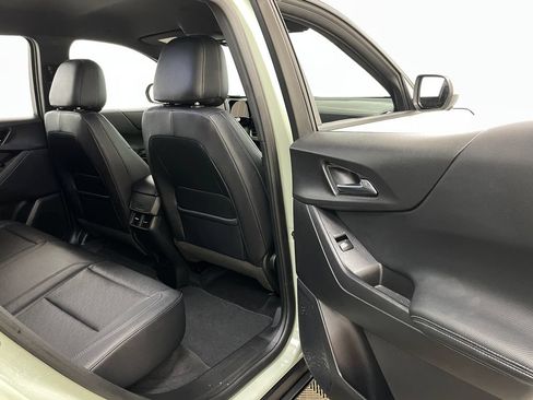 Used 2025 Chevrolet Equinox LT w/ Convenience Package II FWD image 38
