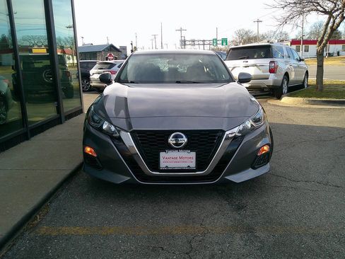 Used 2020 Nissan Altima 2.5 S image 3