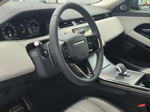 Used 2024 Land Rover Range Rover Evoque Dynamic SE AWD/4WD image 11