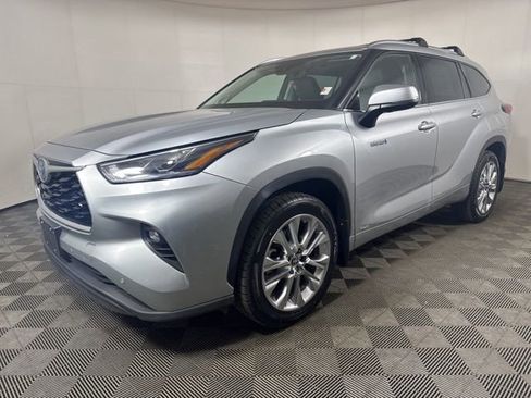 Used 2020 Toyota Highlander Limited image 8