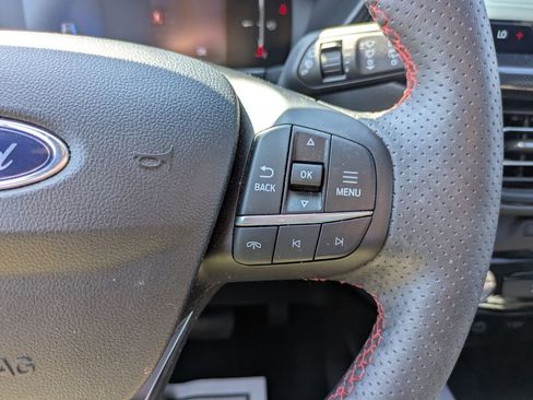 Used 2025 Ford Escape ST-Line w/ Tech Pack #1 image 18