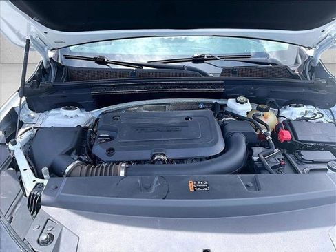 Used 2021 Buick Envision Essence FWD image 11