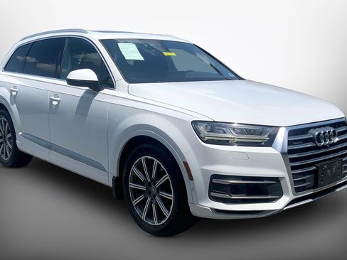 Used 2019 Audi Q7 3.0T Prestige w/ Prestige Package AWD/4WD image 3
