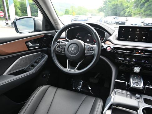 Used 2022 Acura MDX SH-AWD image 12
