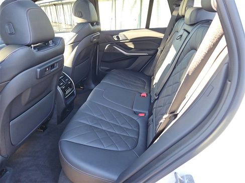 Used 2023 BMW X5 xDrive40i w/ Premium Package image 33