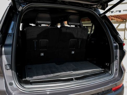 Used 2023 Jeep Grand Cherokee L Laredo image 53