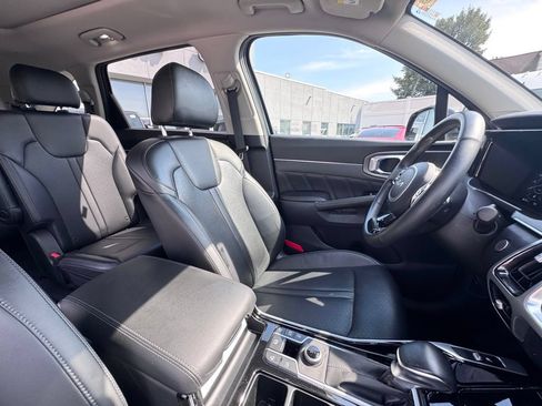 Used 2023 Kia Sorento SX AWD/4WD image 20