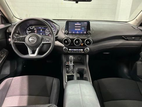 Used 2020 Nissan Sentra SV FWD image 6