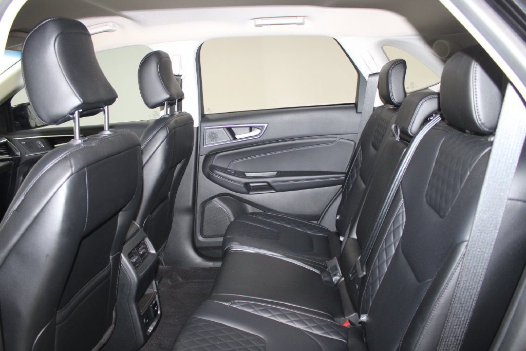 Used 2024 Ford Edge Titanium AWD/4WD image 23