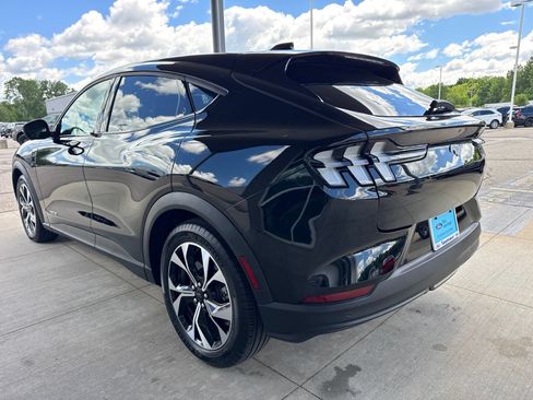 Certified 2025 Ford Mustang Mach-E Select AWD/4WD image 5