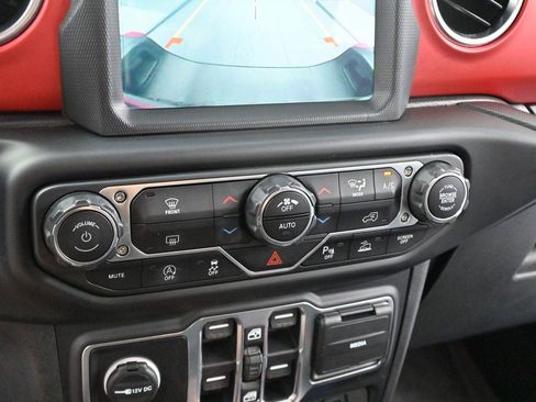 Used 2020 Jeep Gladiator Rubicon AWD/4WD image 21