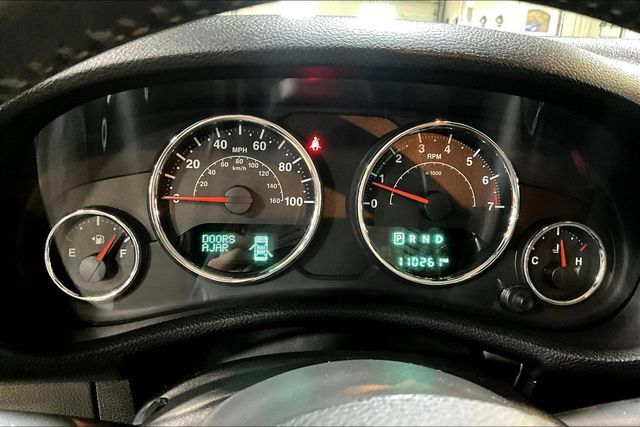Used 2017 Jeep Wrangler Unlimited Sport w/ Quick Order Package 24S AWD/4WD image 13