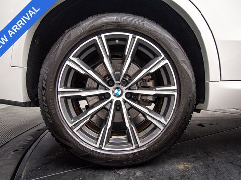 Used 2024 BMW X5 xDrive40i w/ M Sport Package AWD/4WD image 33