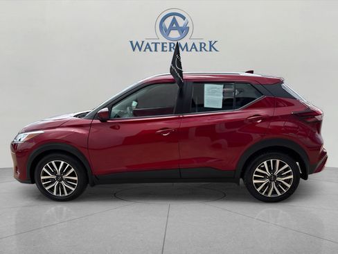 Certified 2024 Nissan Kicks SV FWD image 2