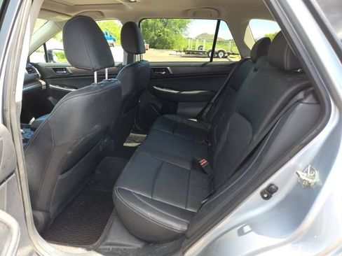 Used 2018 Subaru Outback 3.6R Limited AWD/4WD image 7