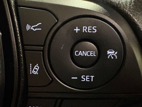Used 2025 Toyota RAV4 XLE w/ Convenience Package AWD/4WD image 14