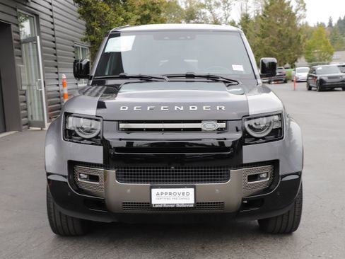 Certified 2024 Land Rover Defender 110 X AWD/4WD image 4