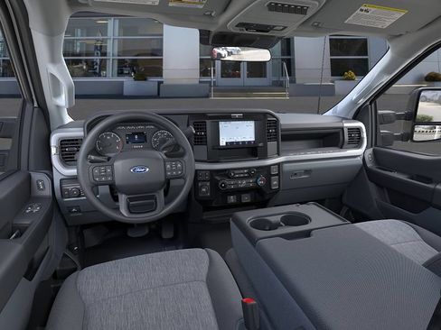 New 2026 Ford F550 4x4 Regular Cab Super Duty image 9