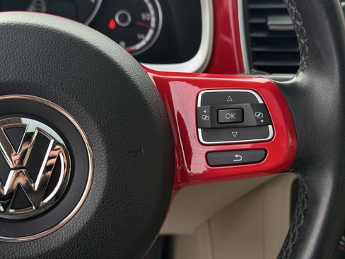 Used 2014 Volkswagen Beetle 1.8T image 16