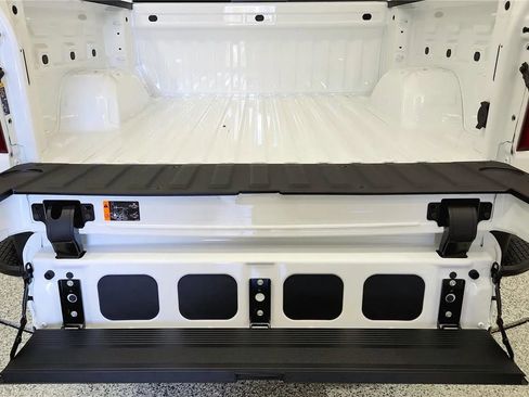 New 2026 Chevrolet Silverado 1500 LT w/ Convenience Package II AWD/4WD image 21