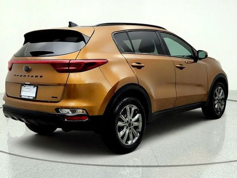 Used 2021 Kia Sportage S w/ S AWD Premium Package image 5