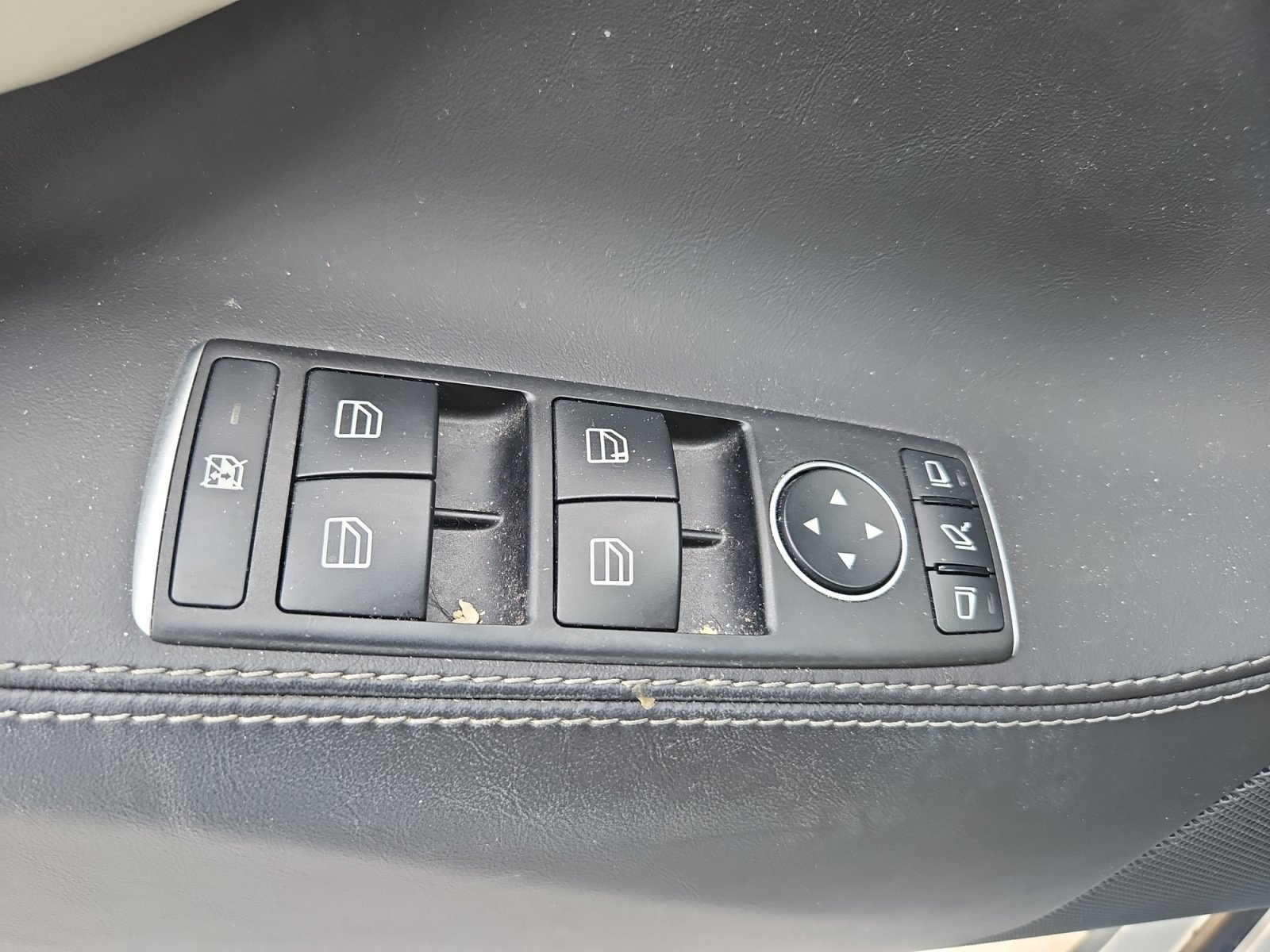 Used 2020 Tesla Model S Long Range AWD/4WD image 9