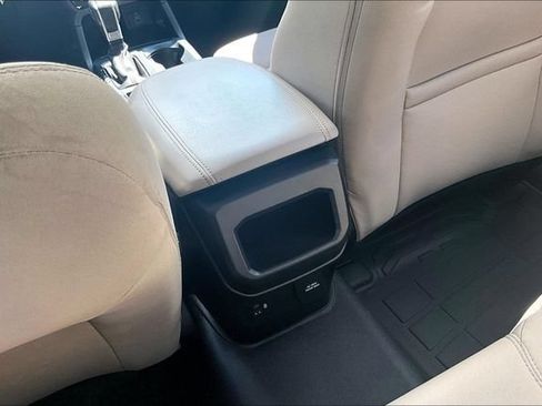 Used 2024 Ford Ranger XLT w/ Technology Package AWD/4WD image 32