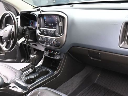 Used 2020 Chevrolet Colorado Z71 w/ LPO, Premium Interior Package image 28