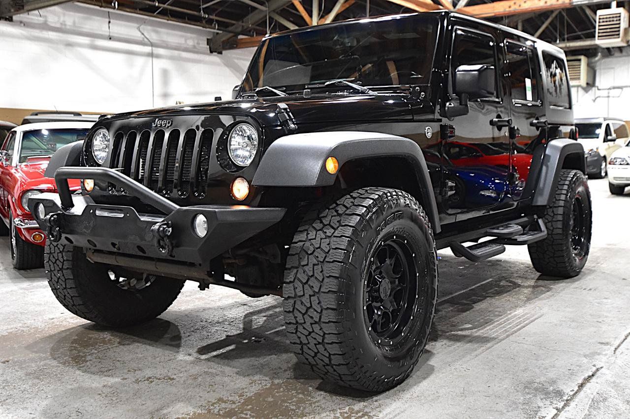 Used 2015 Jeep Wrangler Unlimited Sport AWD/4WD image 3